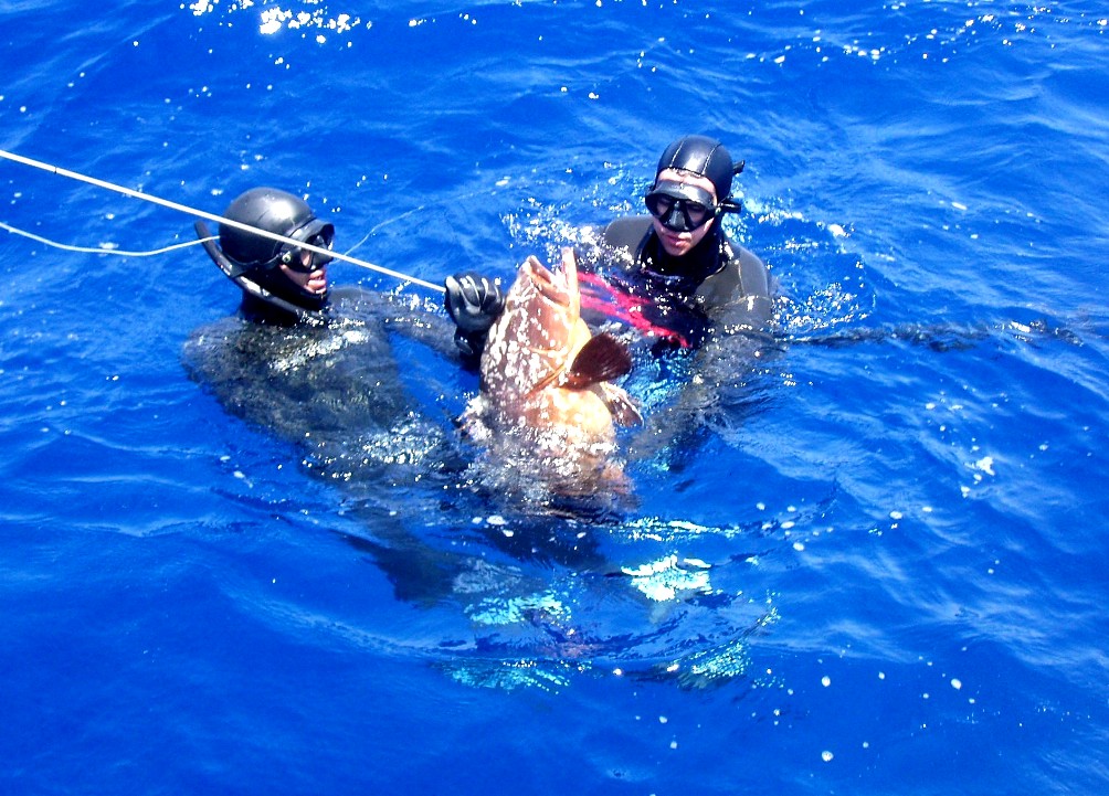 fishing 4 july 2010 (11).JPG